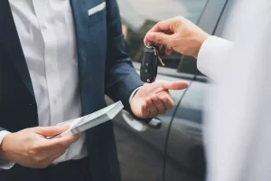 کمیسیون اصل نود خبر داد: فراجا موظف به راه‌اندازی "ثبت آنلاین معاملات خودرو" تا پایان مرداد شد